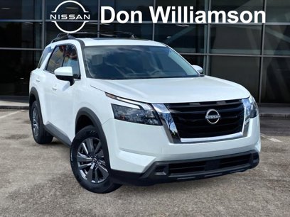 New 2025 Nissan Pathfinder SV w/ SV Premium Package