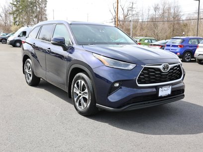 Used 2021 Toyota Highlander XLE