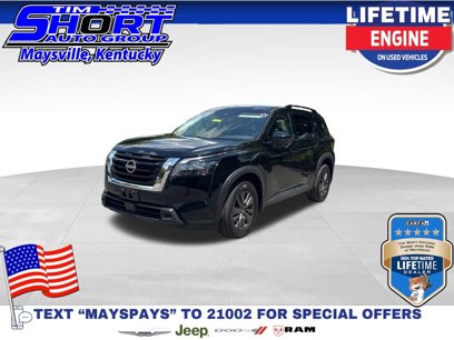 Used 2024 Nissan Pathfinder SV