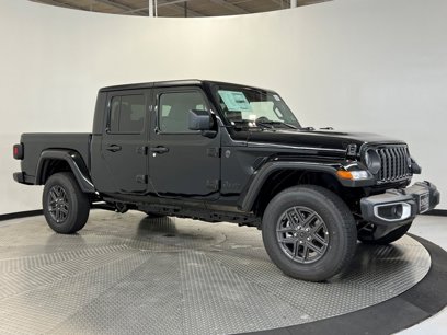 New 2025 Jeep Gladiator Sport