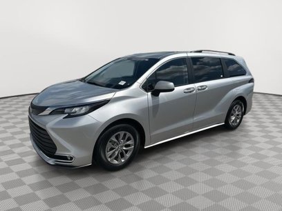Used 2023 Toyota Sienna XLE