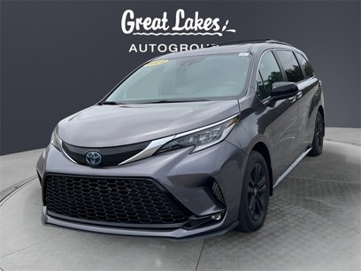 Used 2022 Toyota Sienna XSE