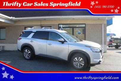Used 2023 Nissan Pathfinder SL w/ Lighting Package (N92)