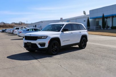 Used 2023 Jeep Grand Cherokee Limited w/ Black Appearance Package