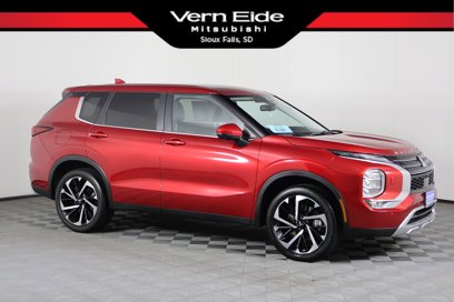 Used 2024 Mitsubishi Outlander SE