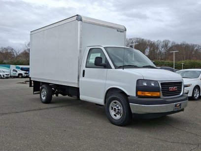 New 2025 GMC Savana 3500 w/ Power Convenience Package