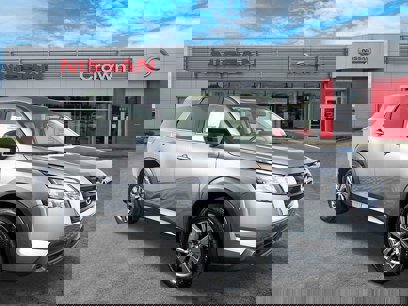 New 2025 Nissan Pathfinder S w/ Cargo Package