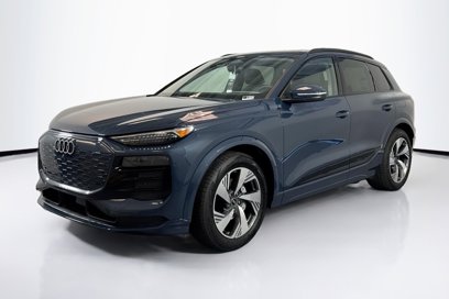 New 2025 Audi Q6 e-tron Prestige