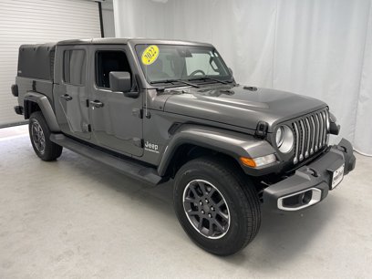 Used 2022 Jeep Gladiator Overland w/ Popular Equipment Package