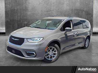 Used 2021 Chrysler Pacifica Touring