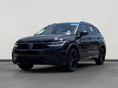 Certified 2023 Volkswagen Tiguan SE R-Line