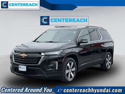 Used 2022 Chevrolet Traverse LT w/ LT Premium Package