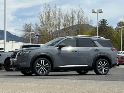 New 2025 Nissan Pathfinder Platinum