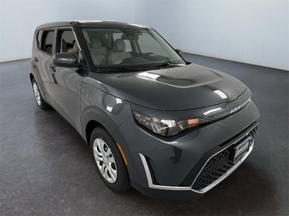 New 2025 Kia Soul LX