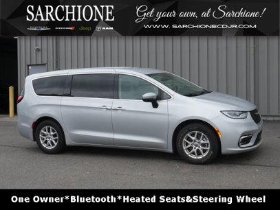 Used 2023 Chrysler Pacifica Touring-L