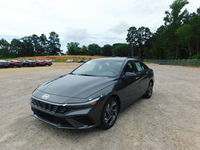 New 2025 Hyundai Elantra Sport