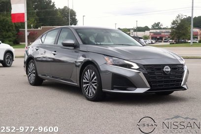 New 2025 Nissan Altima 2.5 SV w/ SV Premium Package