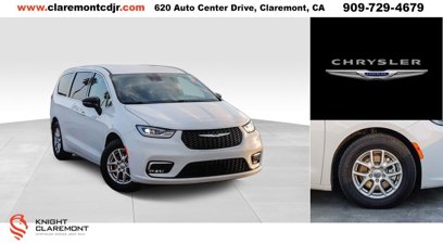 Used 2024 Chrysler Pacifica Touring-L