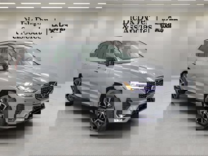 New 2025 Volvo XC60 B5 Plus w/ Protection Package Premier