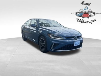 New 2025 Volkswagen Jetta SE