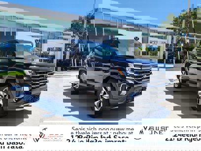 New 2025 Volkswagen Atlas SE