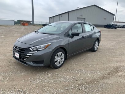 New 2025 Nissan Versa S w/ Trunk Package