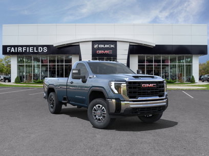 New 2025 GMC Sierra 3500 Pro w/ Convenience Package