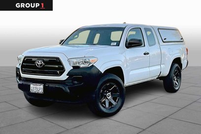 Used 2017 Toyota Tacoma SR