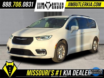 Used 2022 Chrysler Pacifica Touring-L