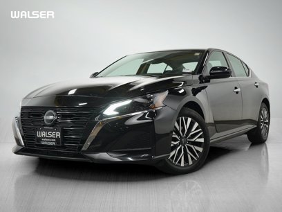 Used 2024 Nissan Altima 2.5 SV