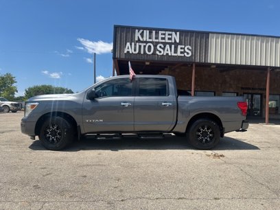 Used 2021 Nissan Titan SV w/ SV Convenience Package
