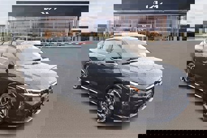 New 2025 Kia K4 GT-Line w/ GT-Line Sunroof Package