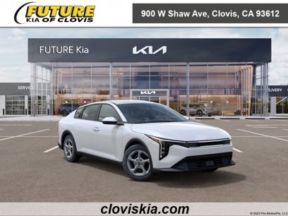 New 2025 Kia K4 LXS