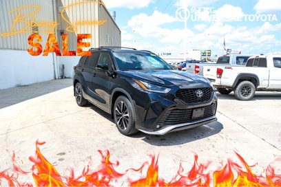 Used 2022 Toyota Highlander XSE