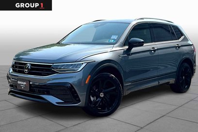 Used 2024 Volkswagen Tiguan SE R-Line
