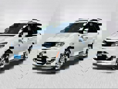 Used 2020 Chrysler Pacifica Touring-L