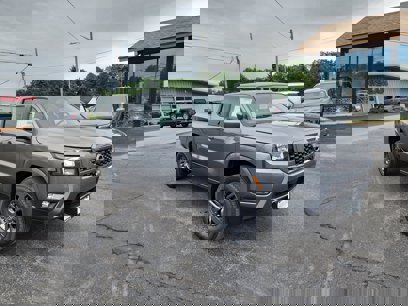 New 2025 Nissan Frontier SV