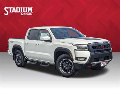 New 2025 Nissan Frontier Pro-X w/ Black Accent Package