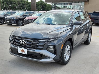 New 2025 Hyundai Tucson SE