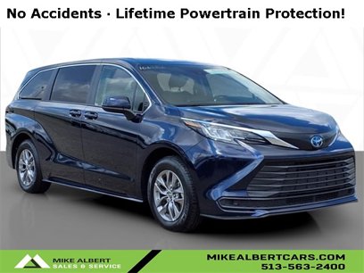 Used 2023 Toyota Sienna LE