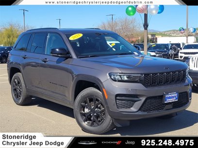 Used 2025 Jeep Grand Cherokee Laredo