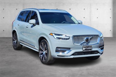 Used 2025 Volvo XC90 T8 Ultra w/ Lounge Package