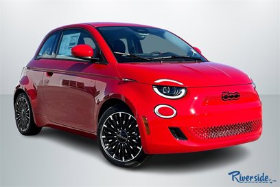 New 2024 FIAT 500 e (RED)