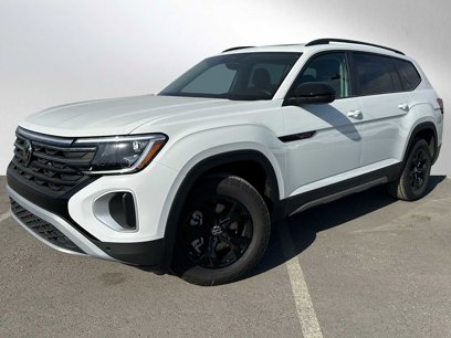 New 2025 Volkswagen Atlas Peak Edition SE