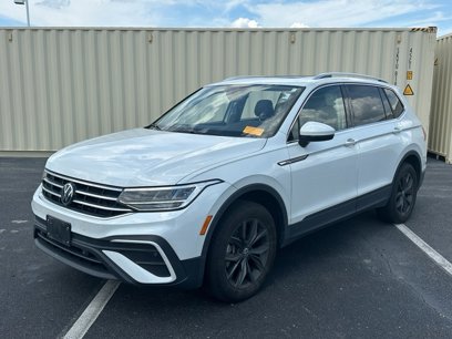 Used 2024 Volkswagen Tiguan SE