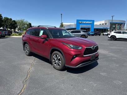 Used 2022 Toyota Highlander XLE