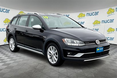 Used 2019 Volkswagen Golf Alltrack SE
