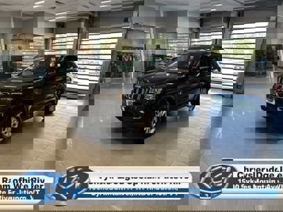 Used 2020 Jeep Grand Cherokee Laredo