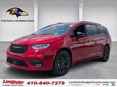 New 2025 Chrysler Pacifica Limited