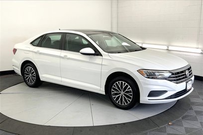 Used 2020 Volkswagen Jetta SE w/ SE Cold Weather Package